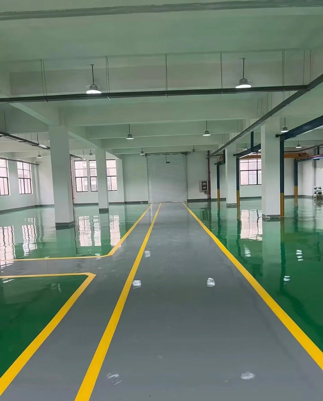 西安车库划线.jpg 西安车库划线.jpg