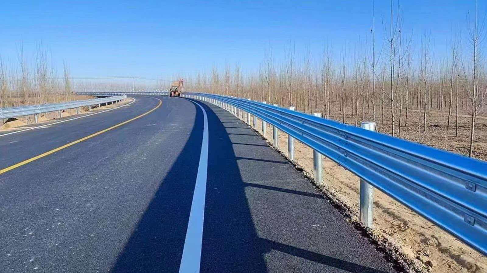 道路划线.jpg