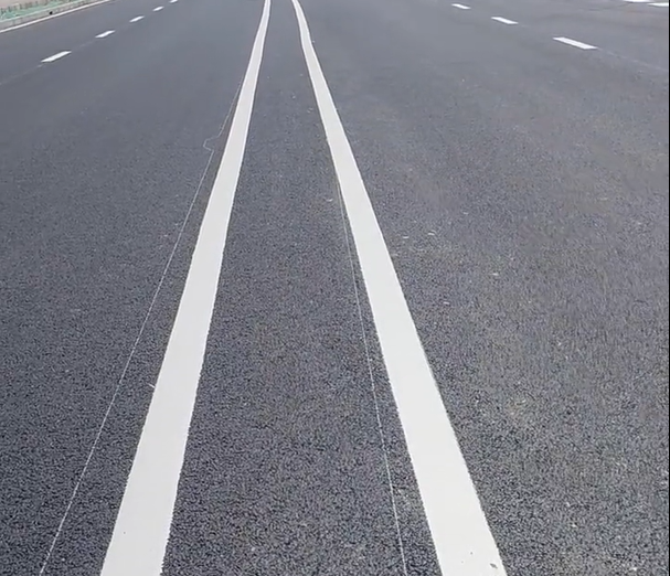 西安市政道路标线施工.png