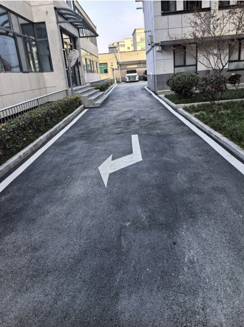 小区道路划线.png